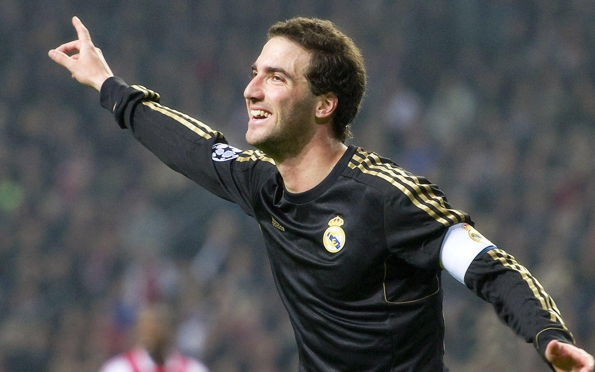 哈兰德双响炮助曼城大胜 挪威神锋领跑英超射手榜