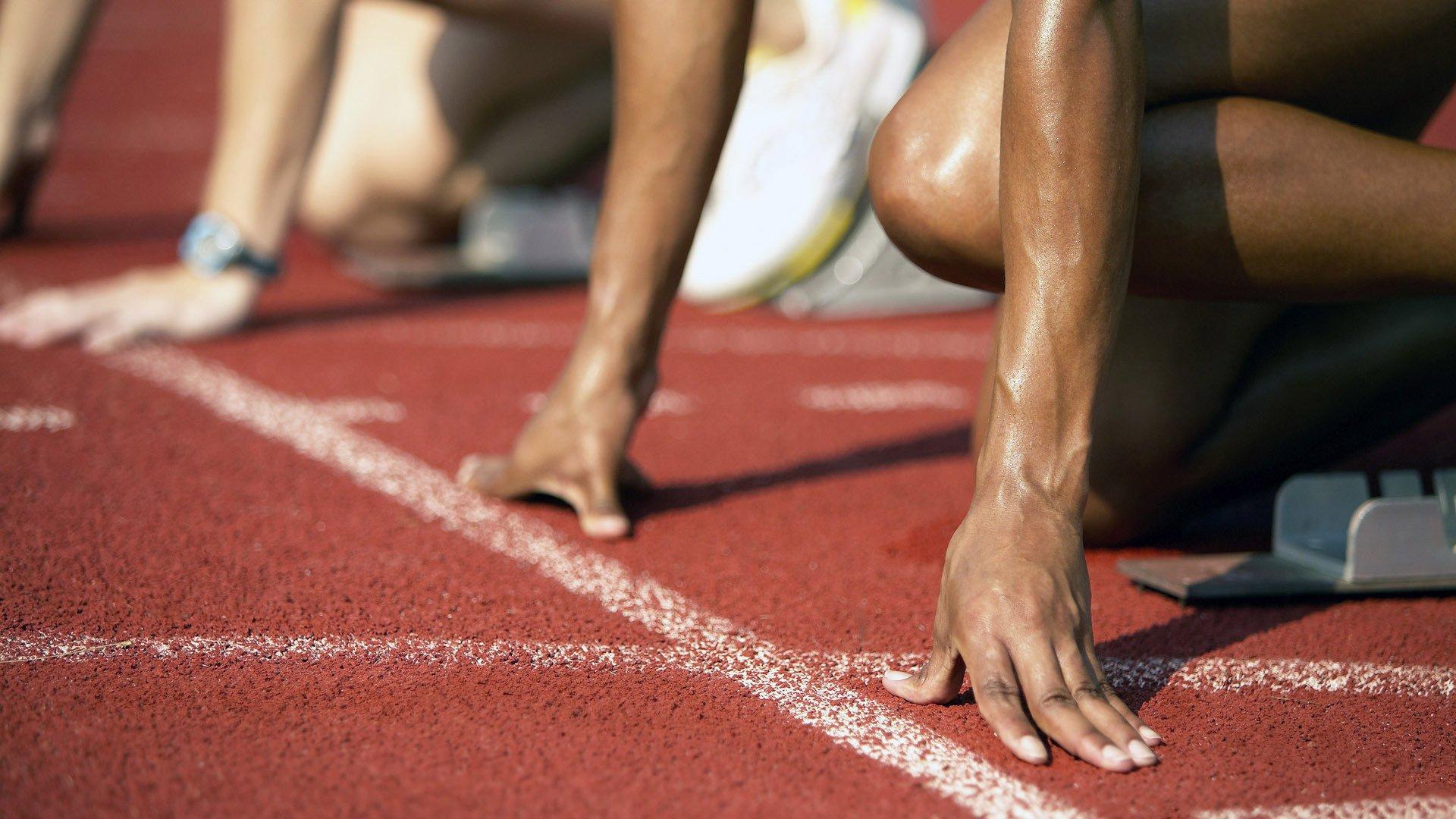 西甲联赛激战正酣,皇马与巴萨上演巅峰对决